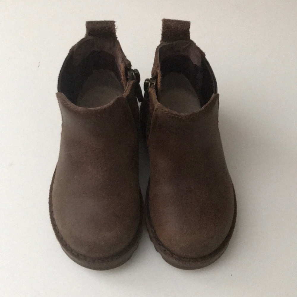 Ugg toddler boy boots size 6